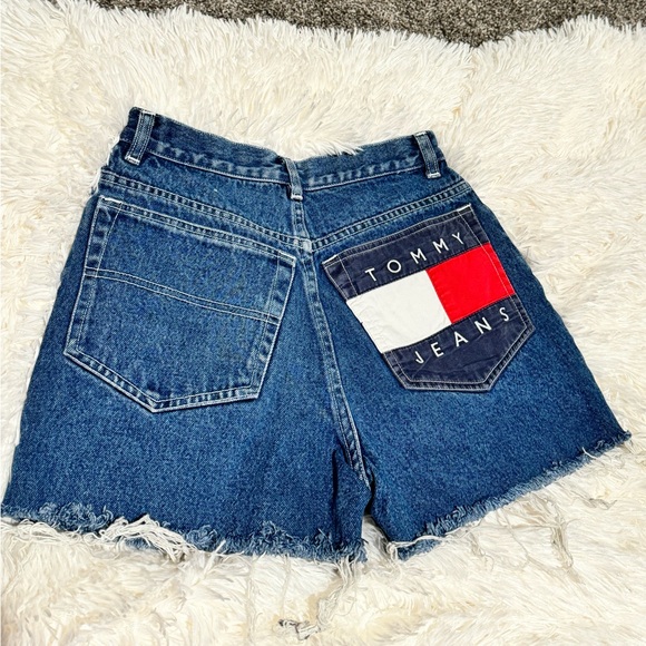 Vintage Tommy Hilfiger denim shorts - Picture 3 of 3
